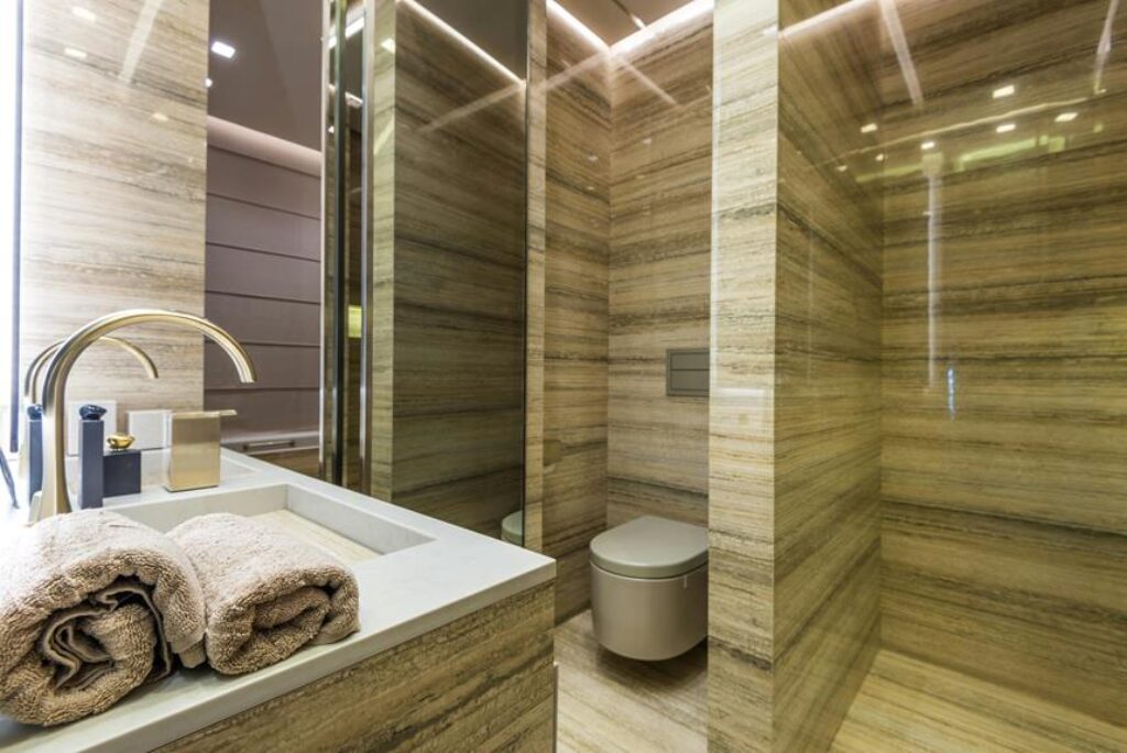 Unique Ideas for Decorating Bathroom Walls Unique Ideas for Decorating Bathroom Walls